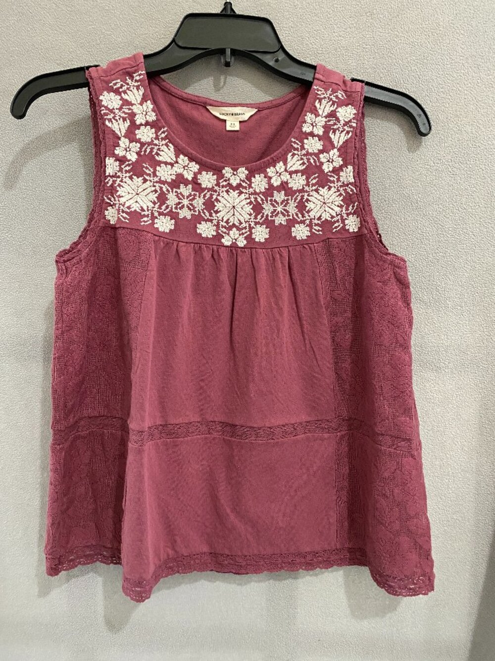 Lucky Brand XS Mauve Embroidered Sleeveless Boho Tank Top Lace Crochet Cotton